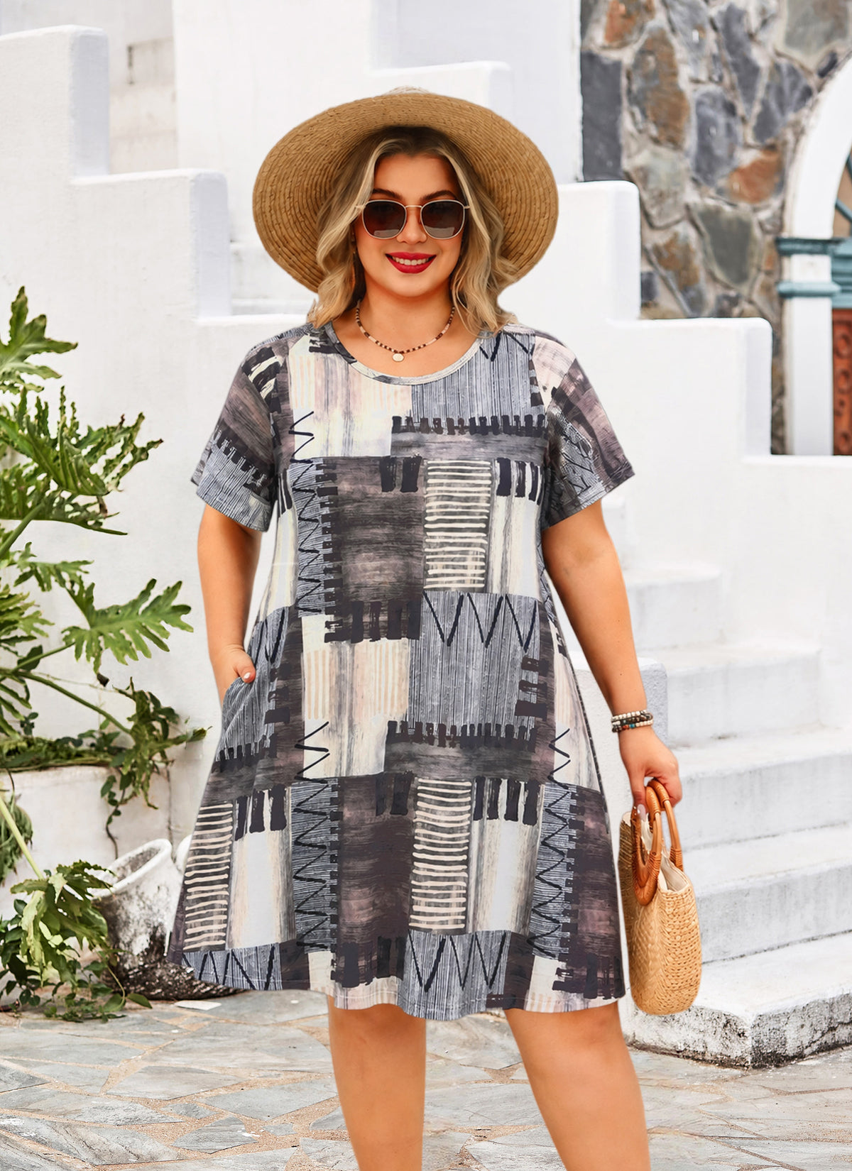 Women's Plus Size T-Shirt Dress – Short Sleeve with Pockets