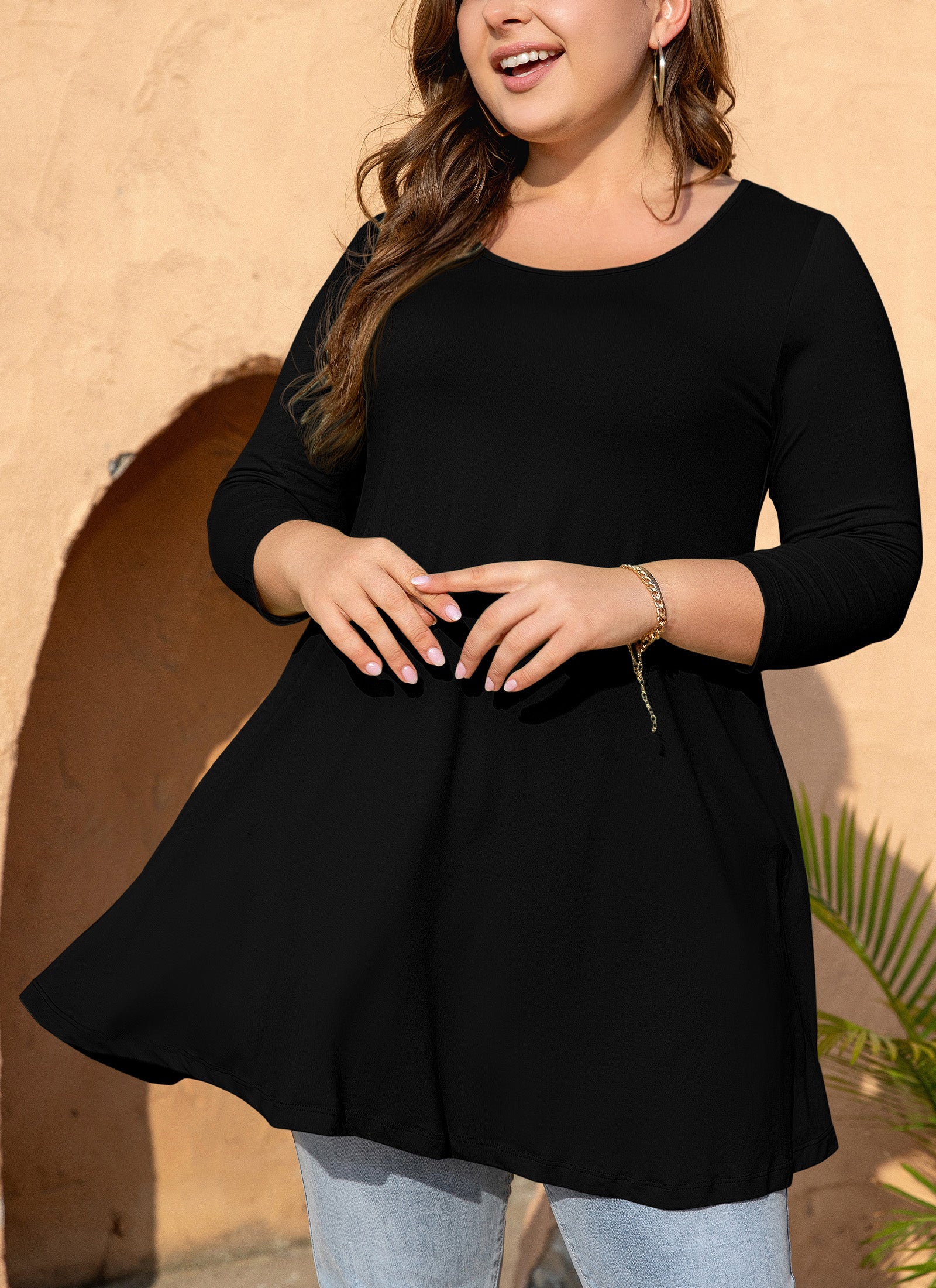 Womens Tunic Tops 3/4 Sleeve Plus Size Crew Neck Swing Flare Loose Fit T-Shirt Blouses to Wear with Leggings