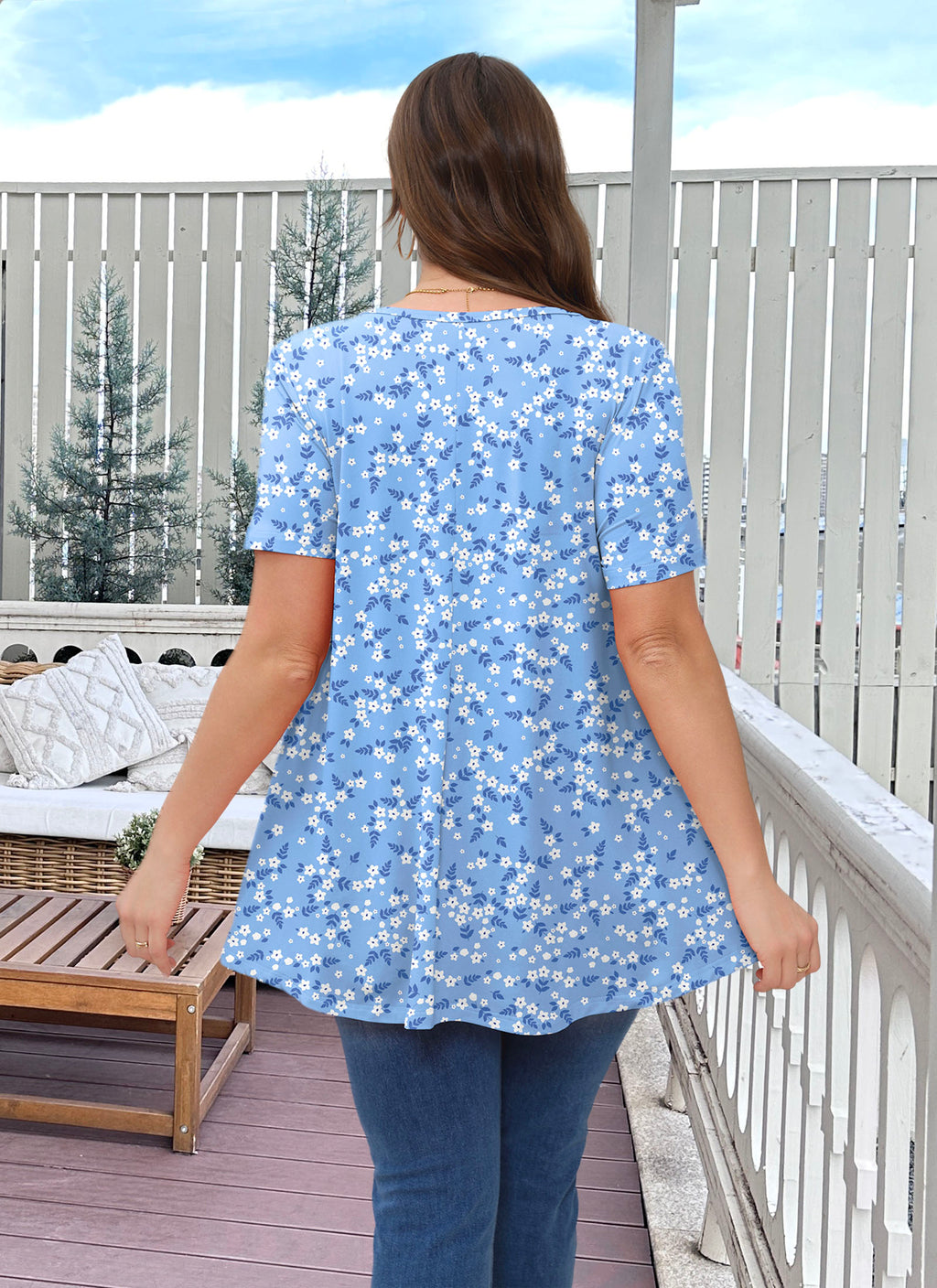 Tunic Tops for Women Plus Size Short Sleeve Crew Neck Swing Flare Loose T-Shirt Blouses to Wear with Leggings