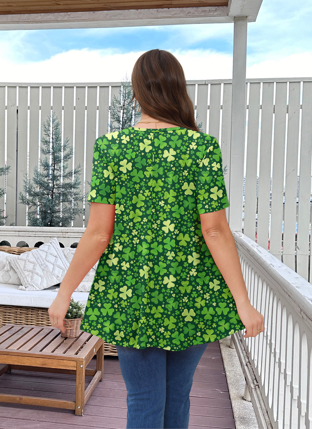 Tunic Tops for Women Plus Size Short Sleeve Crew Neck Swing Flare Loose T-Shirt Blouses to Wear with Leggings