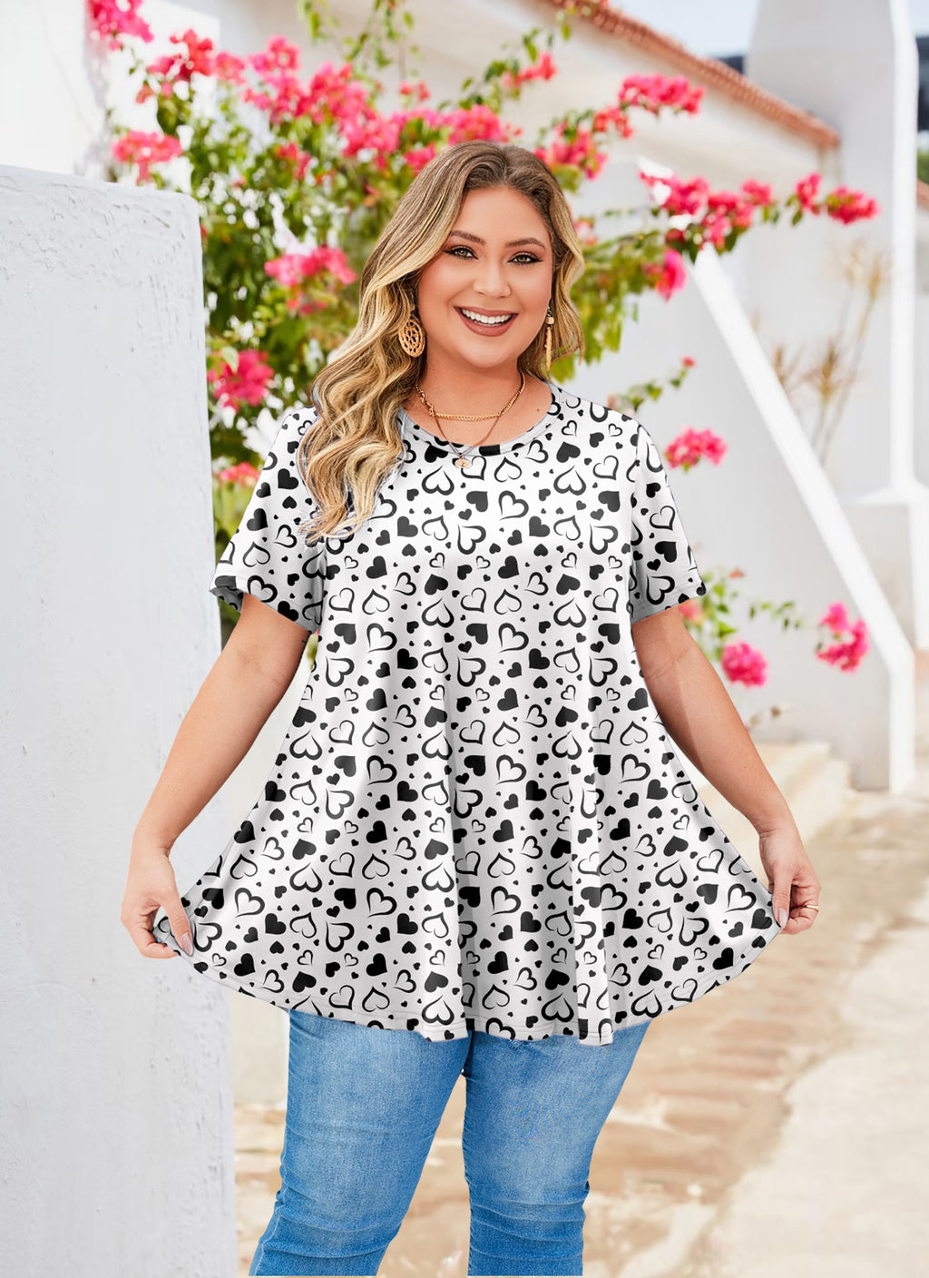 Tunic Tops for Women Plus Size Short Sleeve Crew Neck Swing Flare Loose T-Shirt Blouses to Wear with Leggings