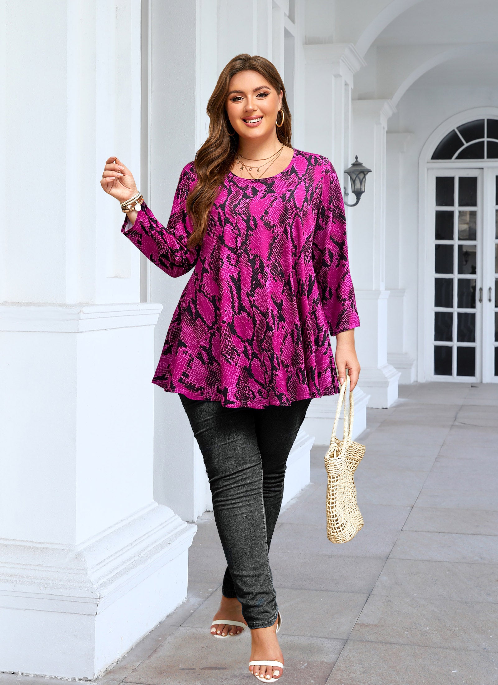 Womens Tunic 3/4 Sleeve Plus Size Tops Crew Neck Swing Flowy Loose Fit T-Shirt Blouses to Wear with Leggings