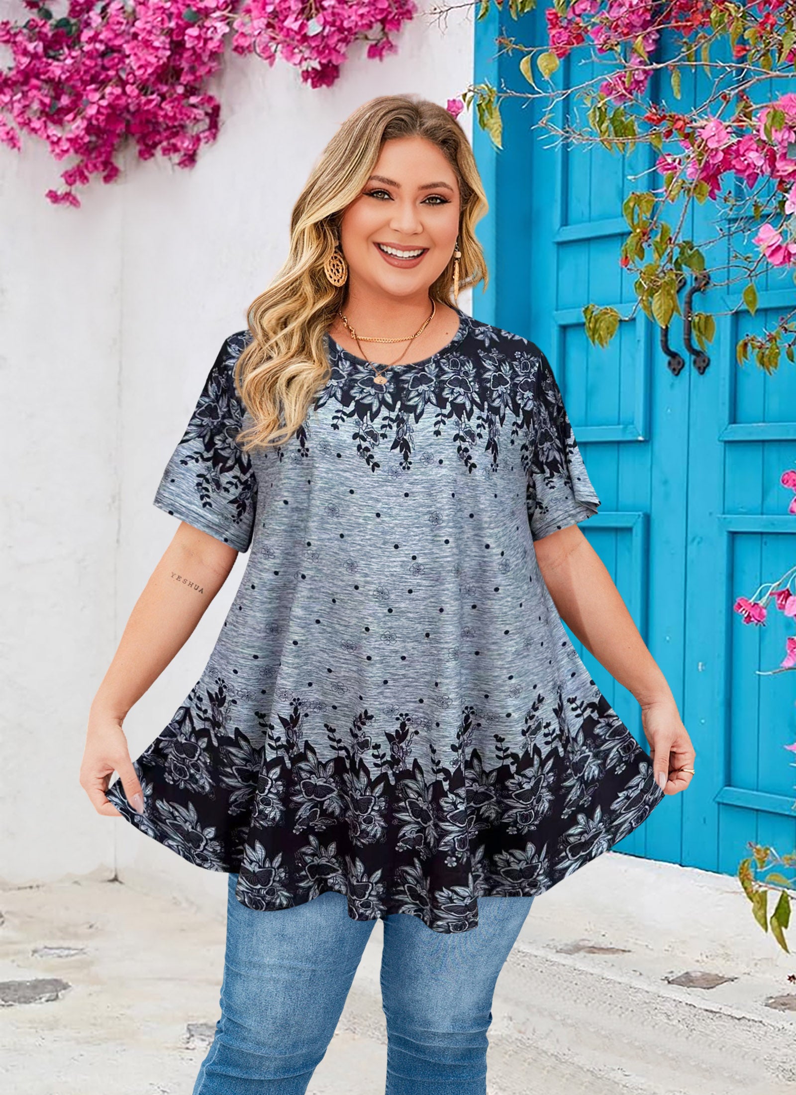 Womens Plus Size Tops Short Sleeve Swing Flare Flowy Tunic Loose Fit Summer Casual Blouses to Wear with Leggings