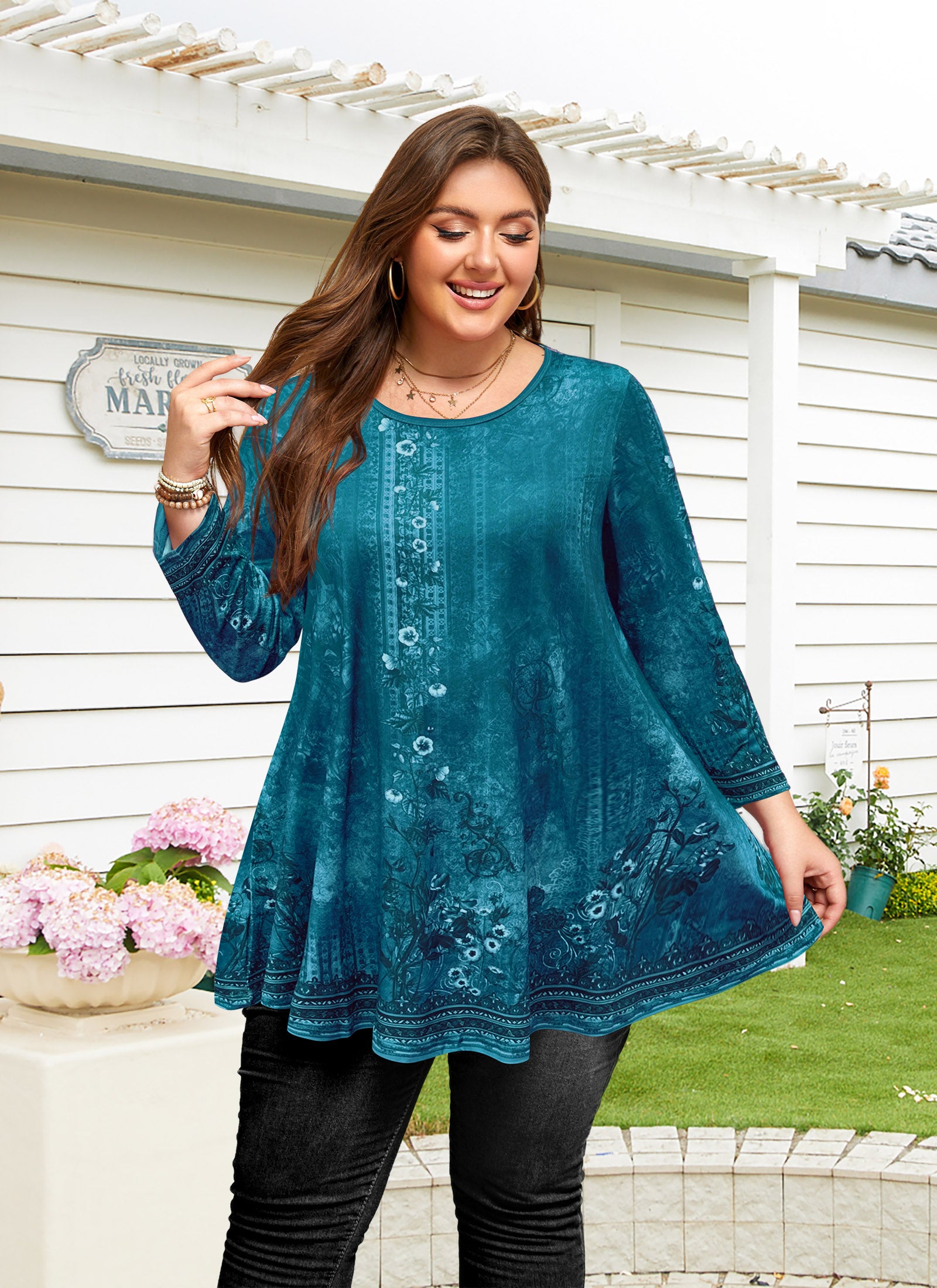 Womens Tunic 3/4 Sleeve Plus Size Tops Crew Neck Swing Flowy Loose Fit T-Shirt Blouses to Wear with Leggings