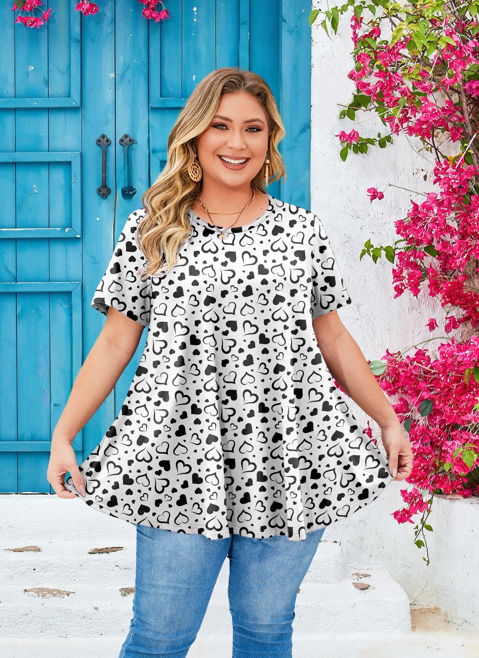 Tunic Tops for Women Plus Size Short Sleeve Crew Neck Swing Flare Loose T-Shirt Blouses to Wear with Leggings