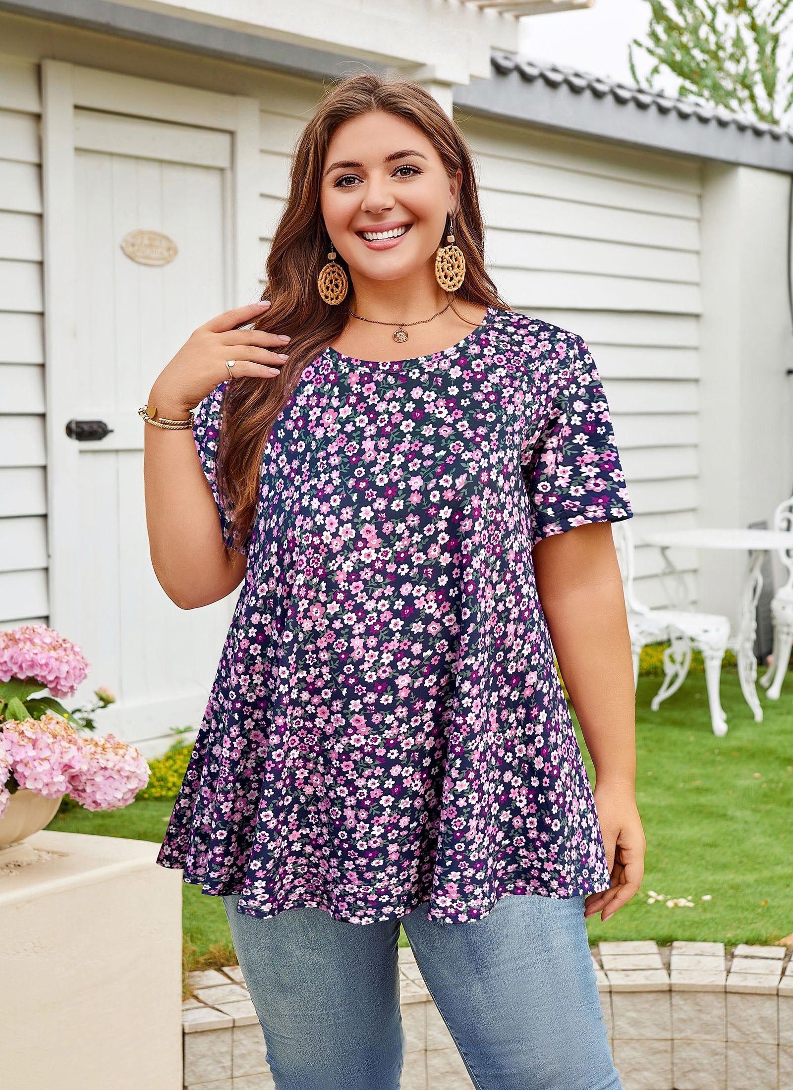 Womens Plus Size Tops Short Sleeve Swing Flare Flowy Tunic Loose Fit Summer Casual Blouses to Wear with Leggings