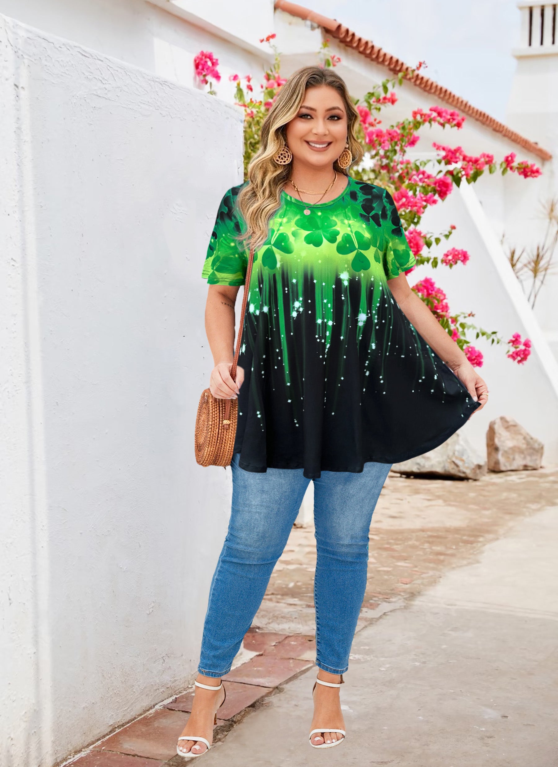 Womens Plus Size Tops Short Sleeve Swing Flare Flowy Tunic Loose Fit Summer Casual Blouses to Wear with Leggings
