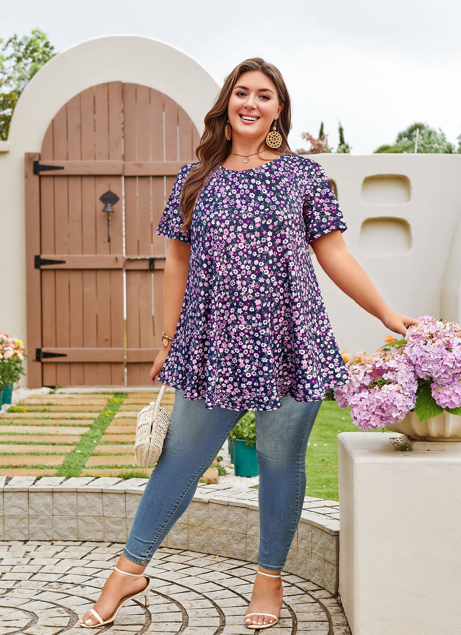Womens Plus Size Tops Short Sleeve Swing Flare Flowy Tunic Loose Fit Summer Casual Blouses to Wear with Leggings