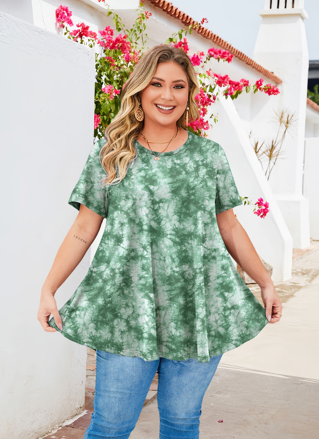 Womens Plus Size Tops Short Sleeve Swing Flare Flowy Tunic Loose Fit Summer Casual Blouses to Wear with Leggings
