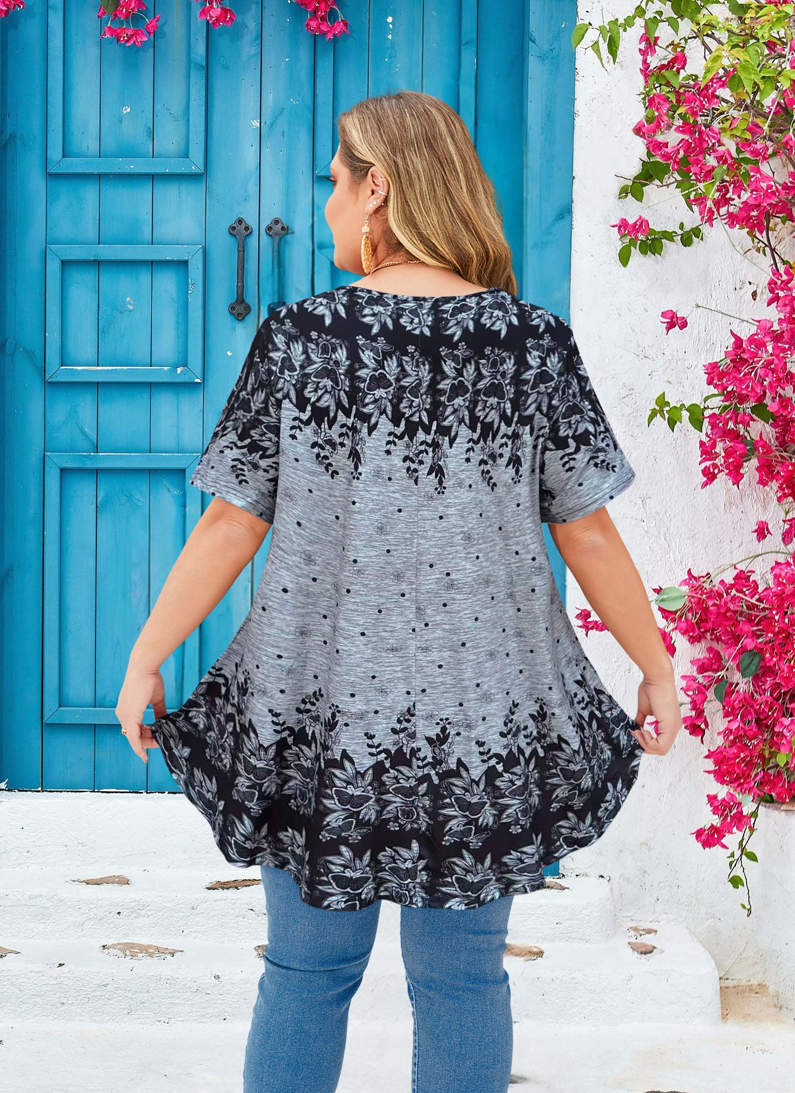 Womens Plus Size Tops Short Sleeve Swing Flare Flowy Tunic Loose Fit Summer Casual Blouses to Wear with Leggings