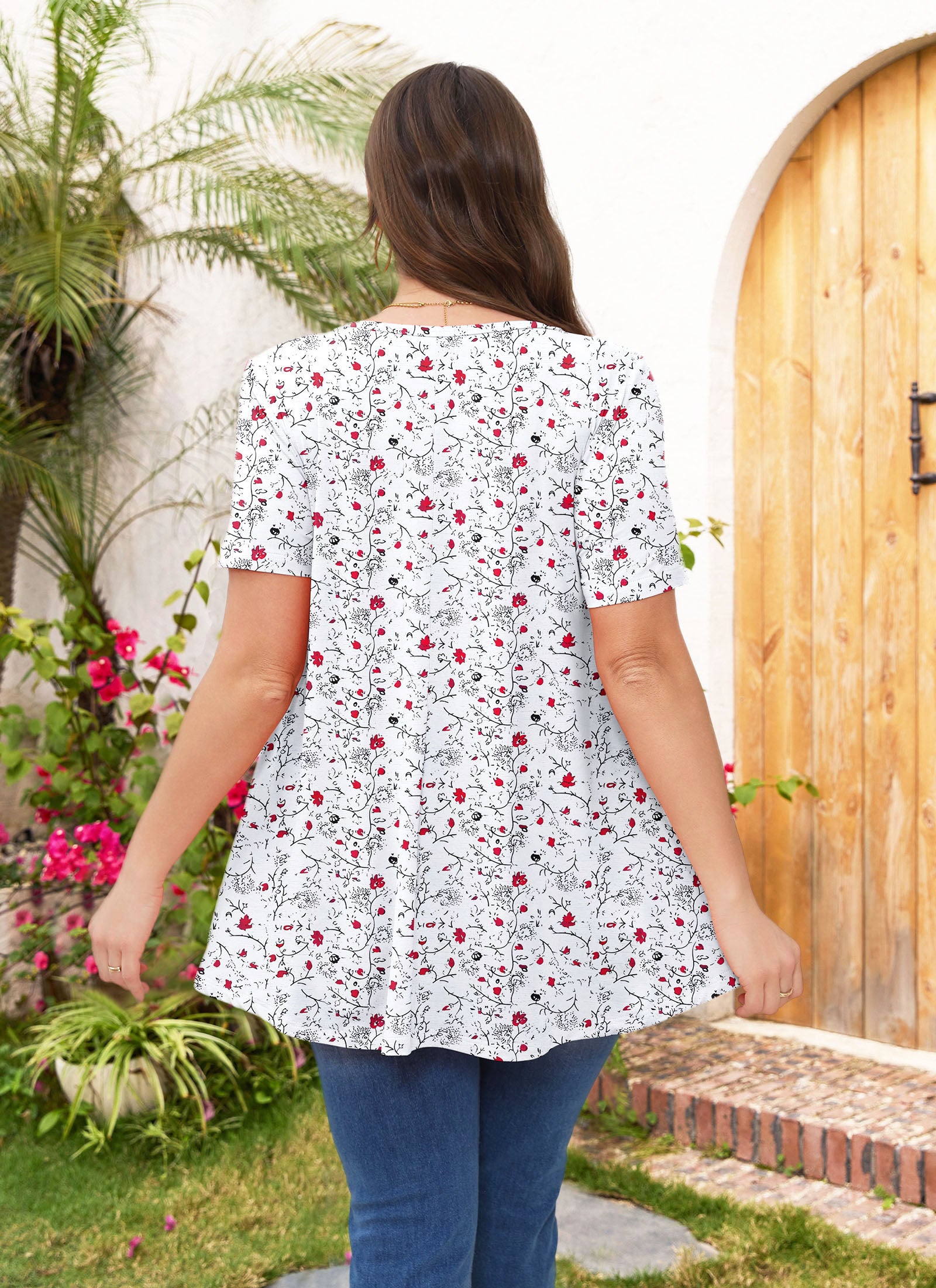 Tunic Tops for Women Plus Size Short Sleeve Crew Neck Swing Flare Loose T-Shirt Blouses to Wear with Leggings